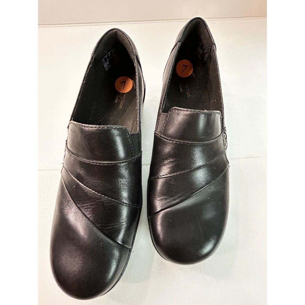Clark's ultimate comfort collection slide on shoes size 7